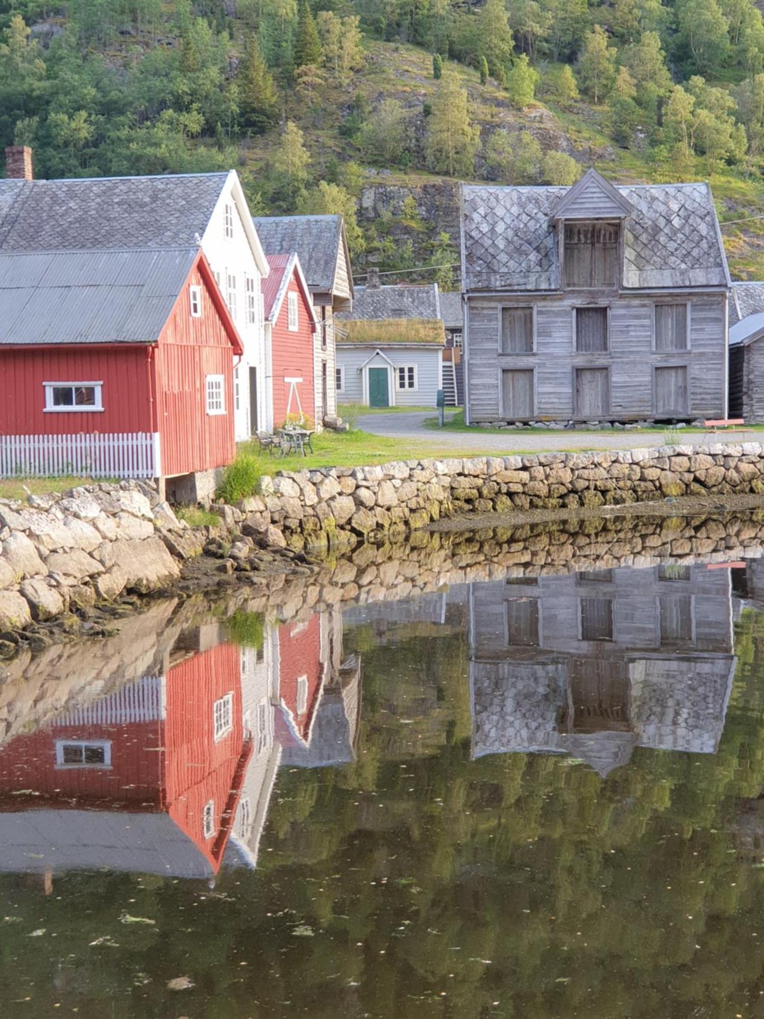 Kvammehuset Pa Gamle Laerdalsoyriヴィラ エクステリア 写真