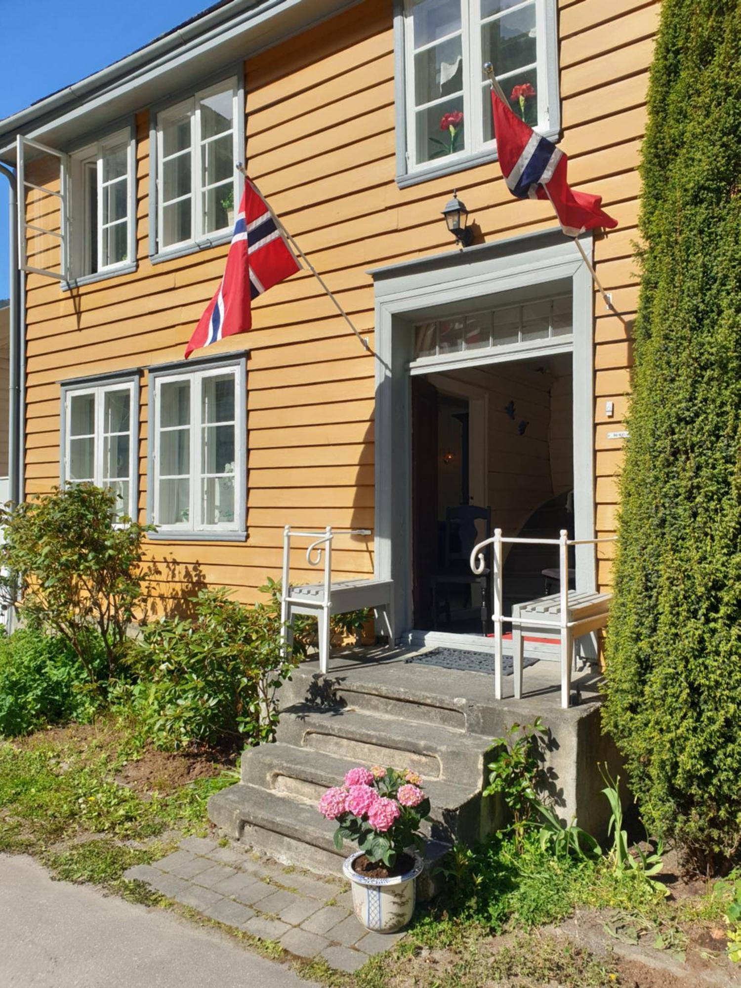 Kvammehuset Pa Gamle Laerdalsoyriヴィラ エクステリア 写真